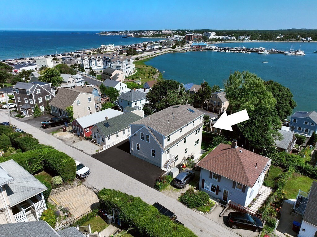 18 Hillside Rd, Hull, MA 02045 Townhome Rentals in Hull MA