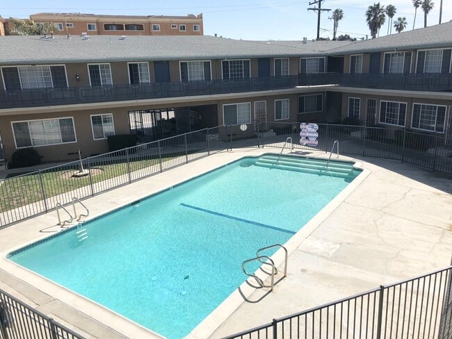 Interior Photo - KENT