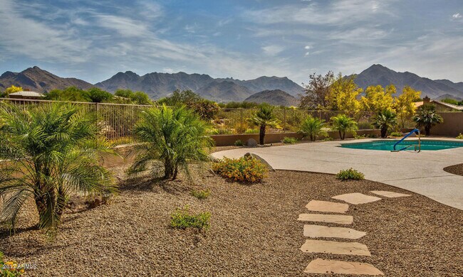 Building Photo - 9294 E Palm Tree Dr