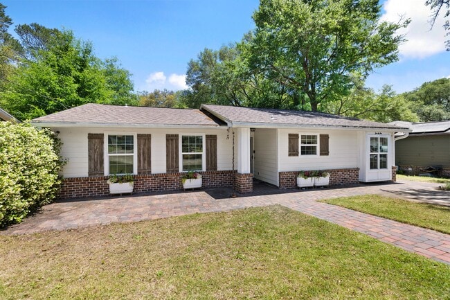 Building Photo - 419 Morningbird Ct