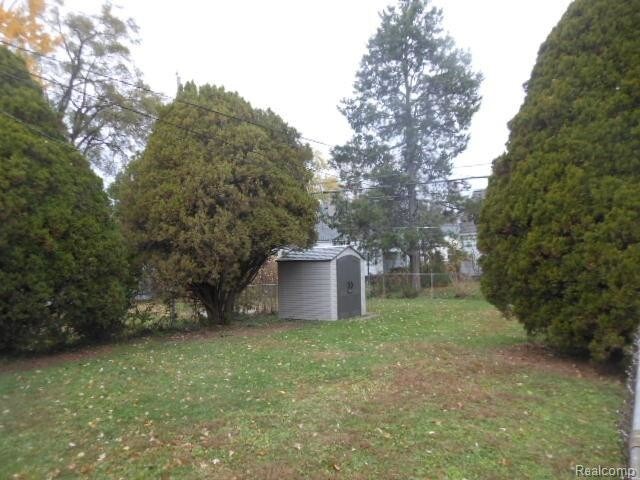 Building Photo - 250 Fielding St