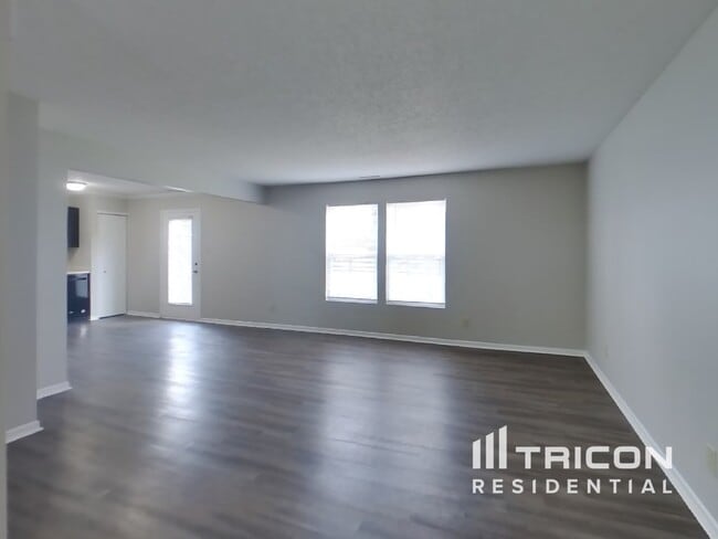 Building Photo - 10852 Wymm Ln