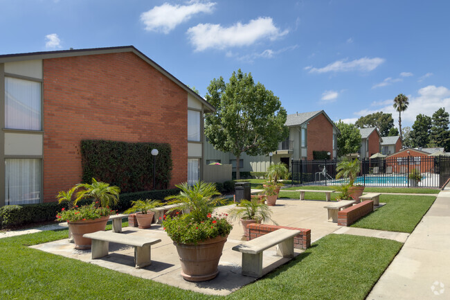 Building Photo - Tustin Village Apartments