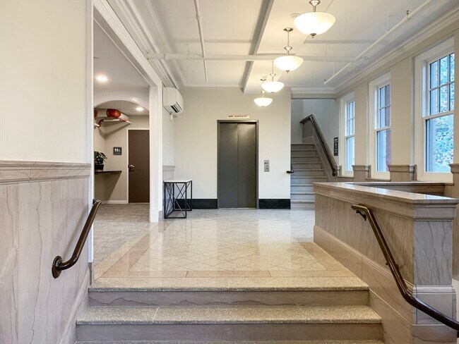 Foto del edificio - 6 Chatham St