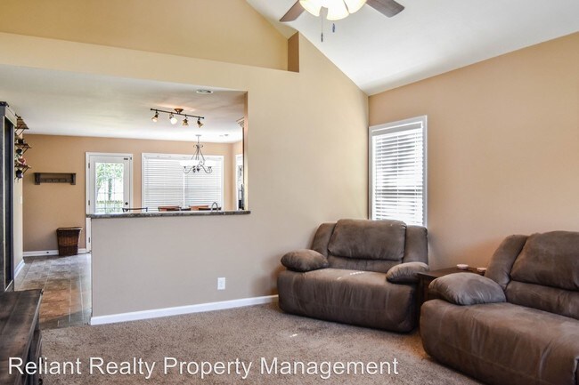 Building Photo - 3 br, 2 bath House - 606 Ashley Oaks Drive
