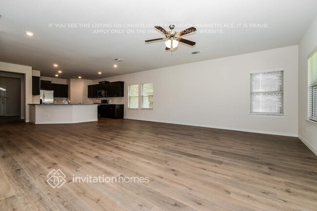 Building Photo - 7325 Mayplace Dr