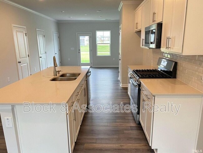 Building Photo - 5336 Arkose Dr