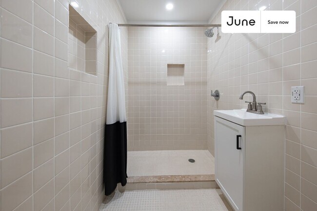 Foto del edificio - 624 E 17th St