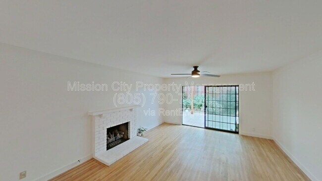 Foto del edificio - 90 Brandon Dr