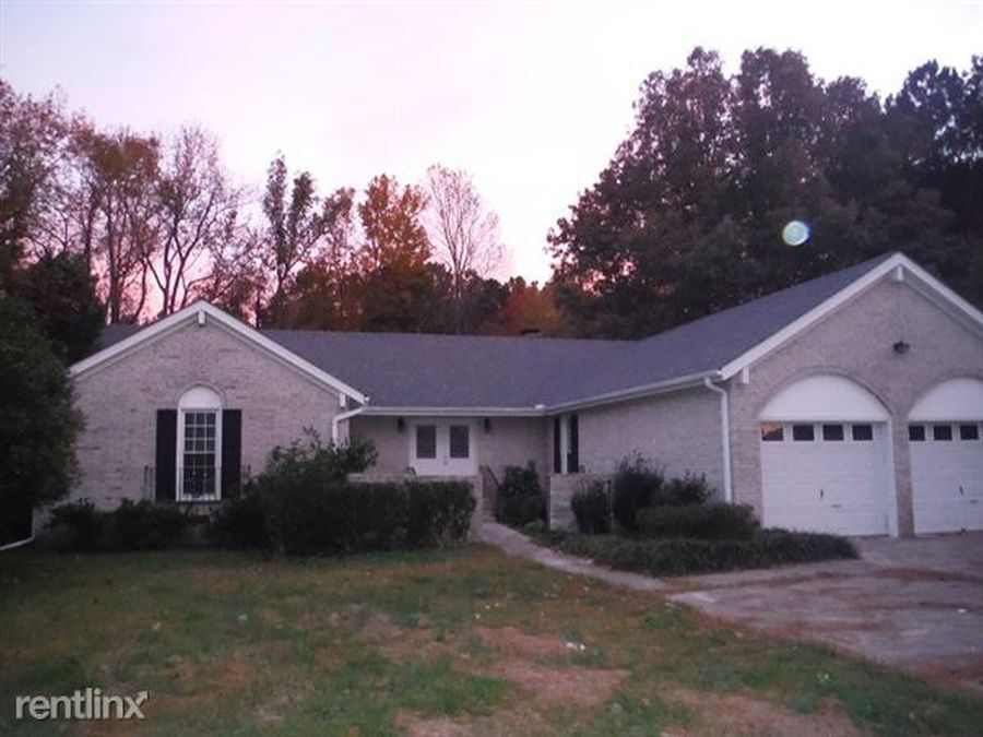 Primary Photo - 5768 NC-33