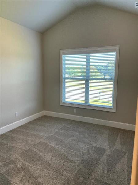 Building Photo - 3810 Sierra Lake Dr
