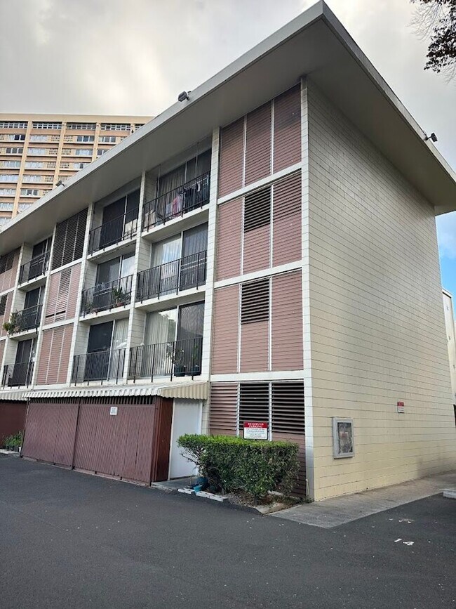 Foto del edificio - 933 Kaheka St
