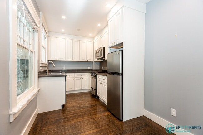 Foto del edificio - Lower Haight: Renovated Studio or Jr 1 Bed w/ Dishwasher & Shared Yard