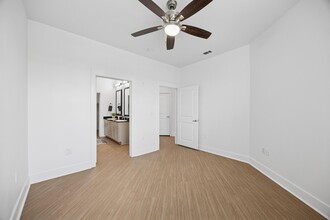 Building Photo - 4110 Fairmount