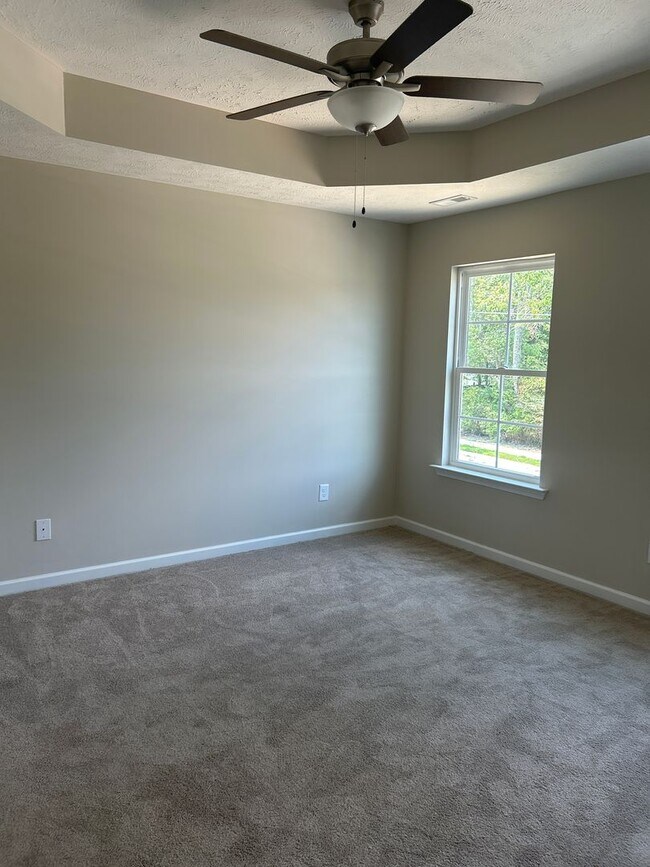 Foto del edificio - Brand new home!