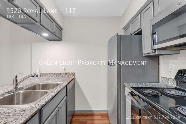 Foto del edificio - 9520 Royal Ln