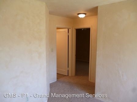 Foto del edificio - 3 br, 2 bath Apartment - 954 Noble Ave