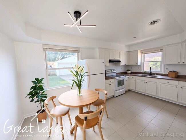 Foto del edificio - Lovely 3 Bedroom 1 Bathroom now available ...