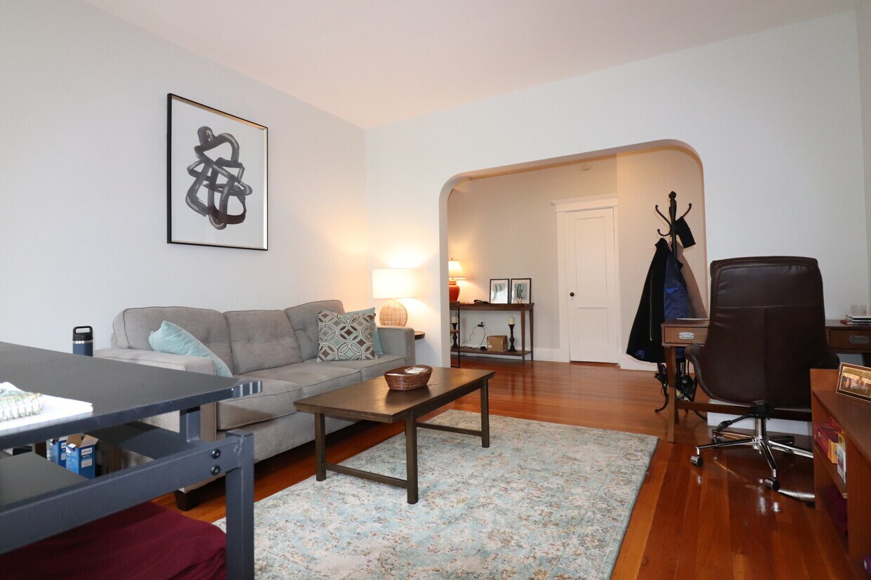 Primary Photo - 175 Harvard St
