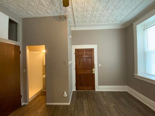 Foto del edificio - 316 W Mill St