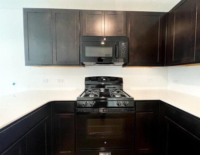 Building Photo - 296 Gypsum Vly