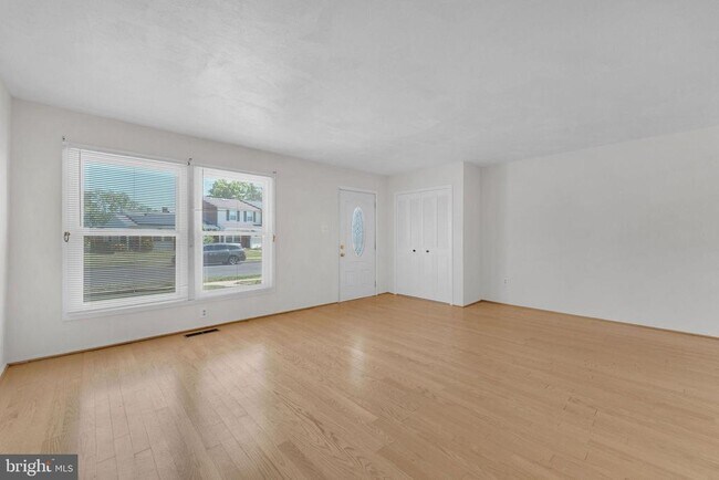 Foto del edificio - 40 Rittenhouse Dr
