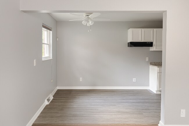 Foto del edificio - 1719 W Bancroft St
