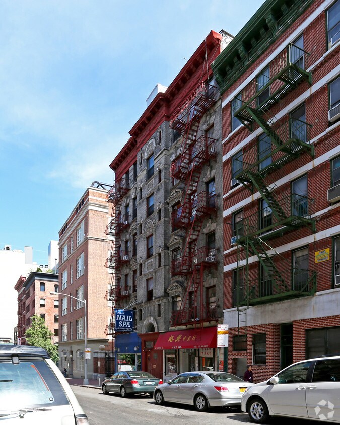 Foto del edificio - 197 Hester St