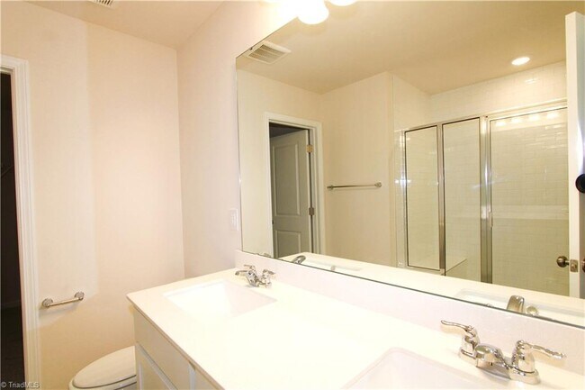 Building Photo - 3704 Feltham Ln