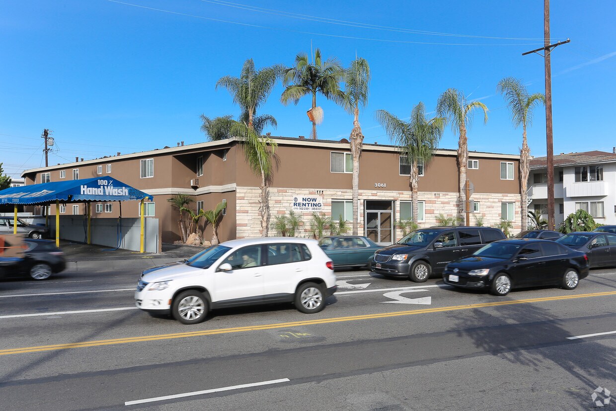 3061 S Robertson Blvd - 3061 Robertson Blvd