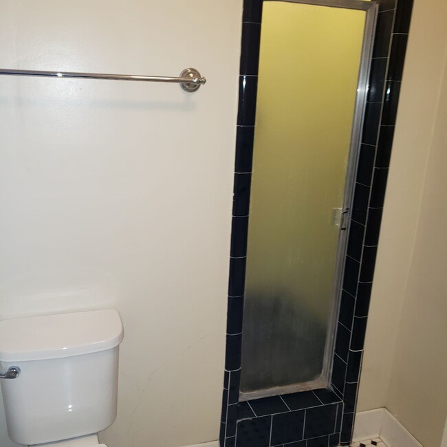 Building Photo - Desirable Single Story Riverside Plaza Hom...