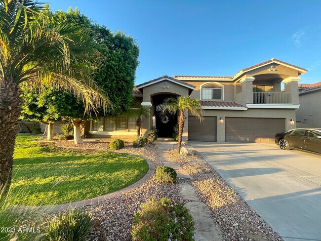 Building Photo - 7310 W Buckskin Trail