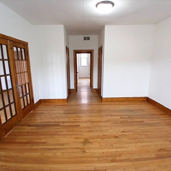 Foto del edificio - 3104 N Cicero Ave