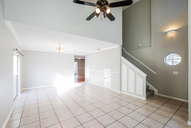 Building Photo - 5477 NW 44th Way