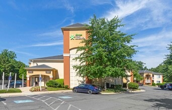 Building Photo - Furnished Studio-Washington, D.C. - Falls Church - Merrifield