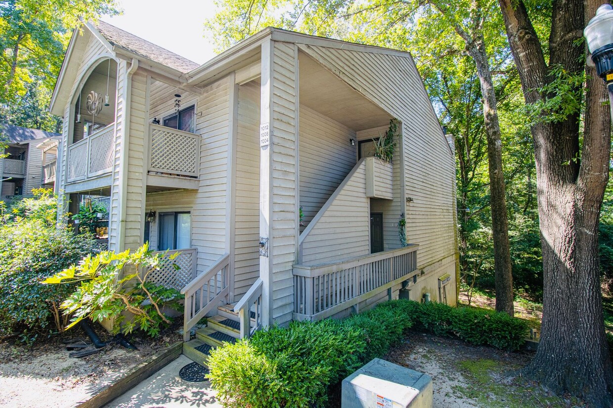 Primary Photo - 1 Bedroom, 1 Bathroom Condo at Village Cre...