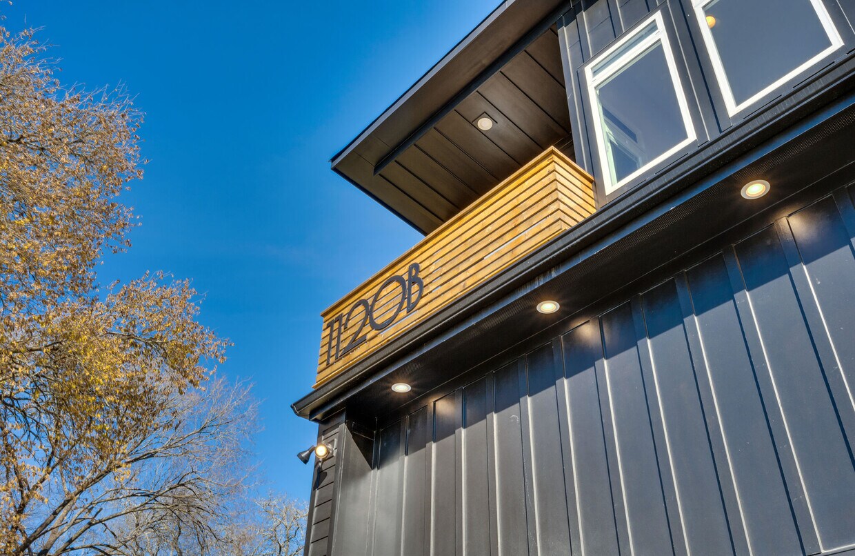 Foto principal - 1120 38th Ave N