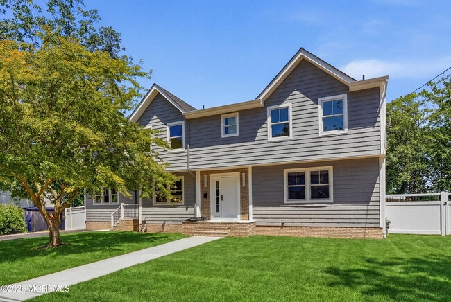 Building Photo - 19 Roslyn Dr