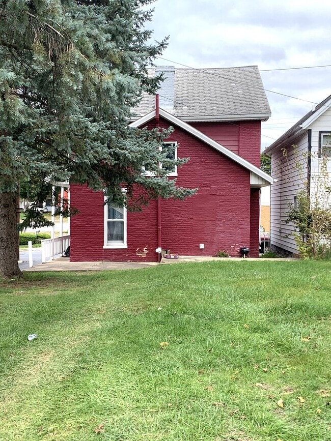 Foto del edificio - Two story, 1 bed/1 bath duplex