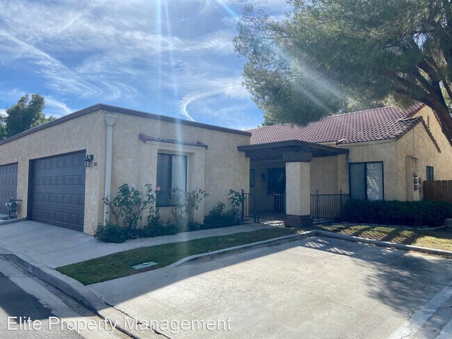 Building Photo - 2 br, 2 bath House - 925 Monterey Dr