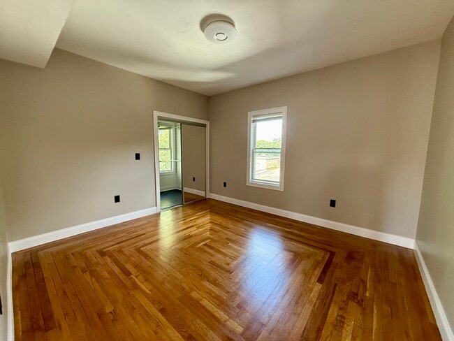 Foto del edificio - 615 N Montello St