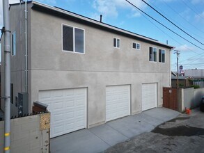 Building Photo - 11235 S Hobart Blvd