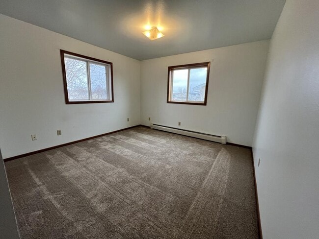 Foto del edificio - 282 Wintergreen Dr