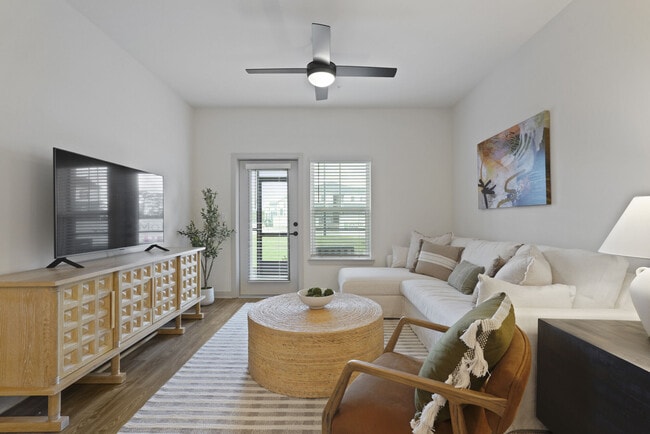 Building Photo - HoM at Pooler
