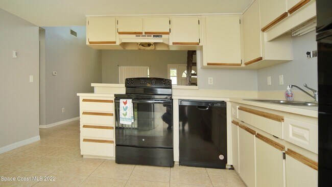 Foto del edificio - 2453 Kathi Kim St