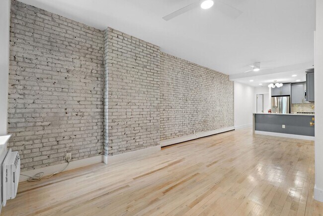 Foto del edificio - 1120 Hudson St
