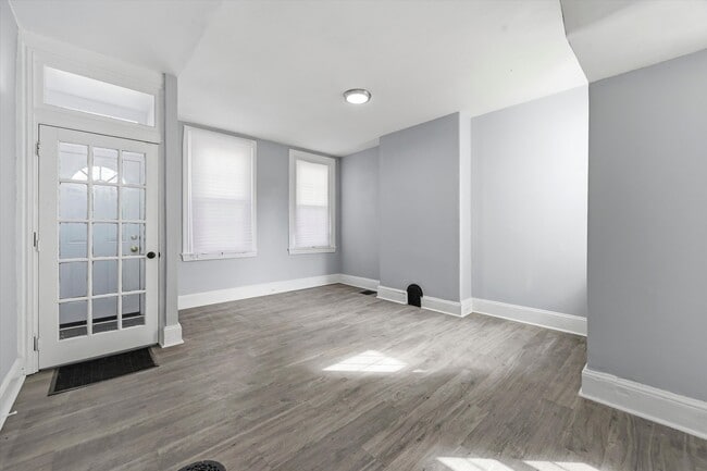 Building Photo - 120 W Barnard St