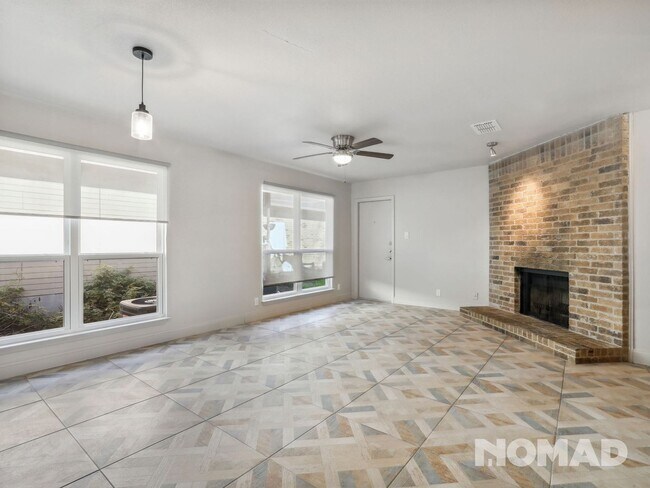 Foto del edificio - 2113 Courtney St