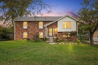 Building Photo - 2909 Cherry Hills Dr