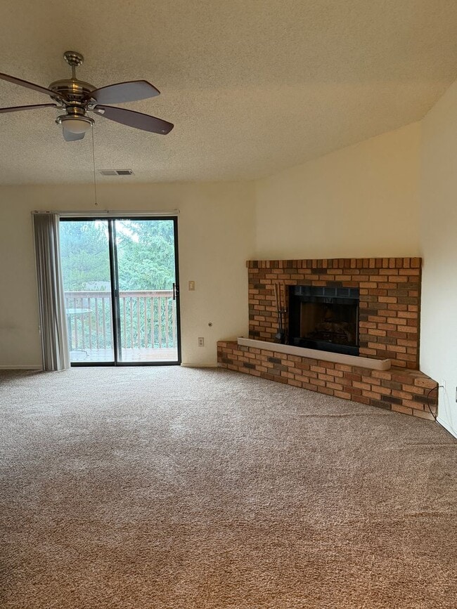 Photo - Available Now: 2 Bed - 2 Bath Townhouse, Continental area - $1,975